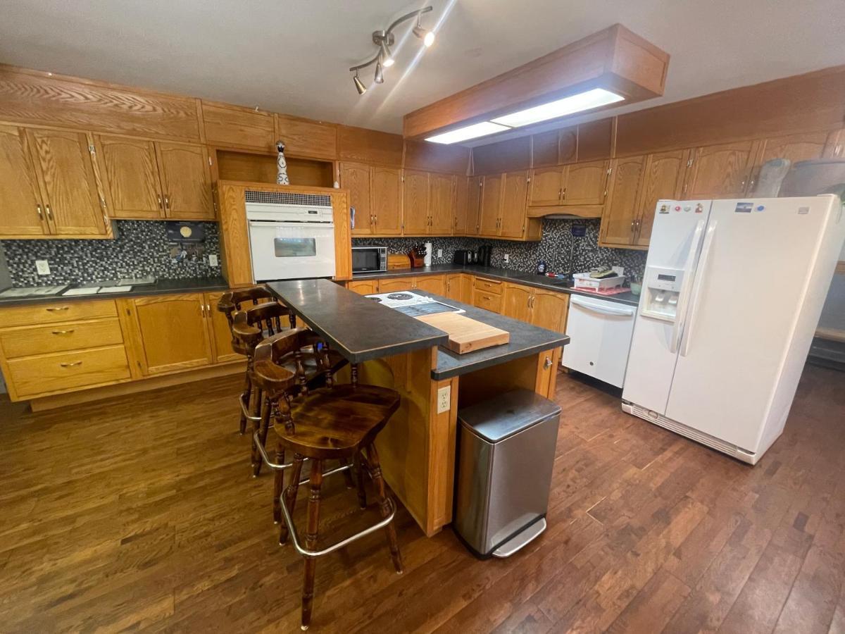 Blaeberry Valley Vacation Rentals ゴールデン エクステリア 写真
