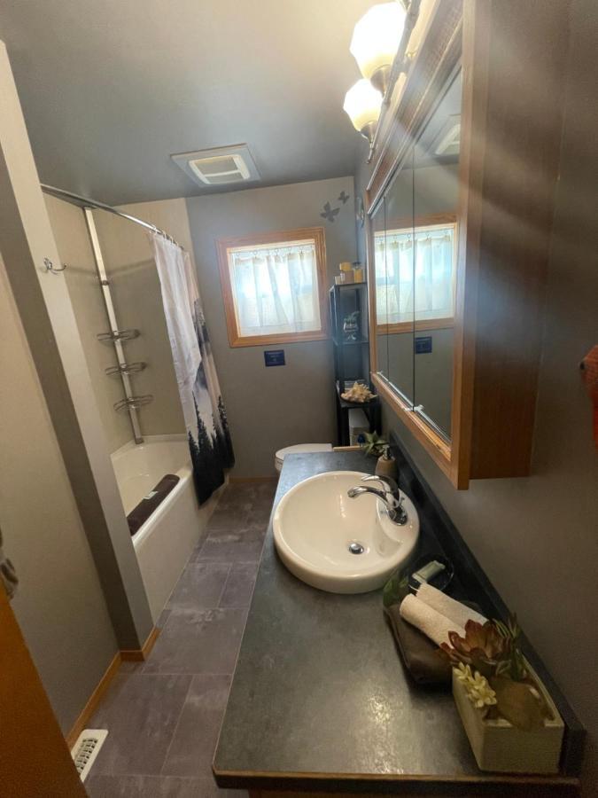 Blaeberry Valley Vacation Rentals ゴールデン エクステリア 写真