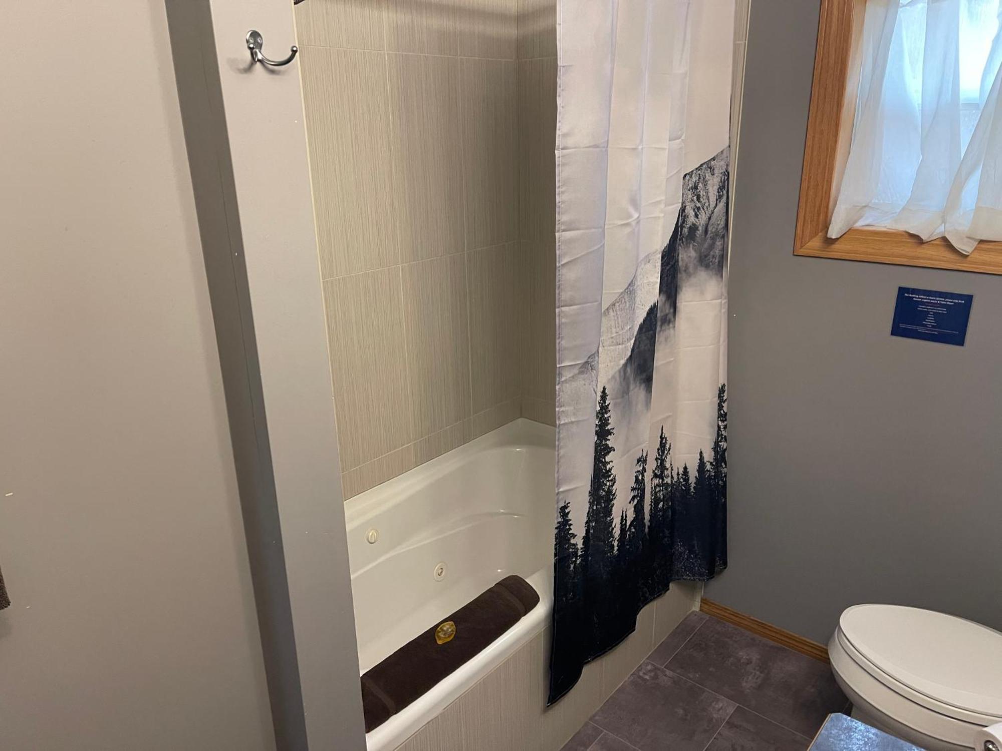 Blaeberry Valley Vacation Rentals ゴールデン エクステリア 写真