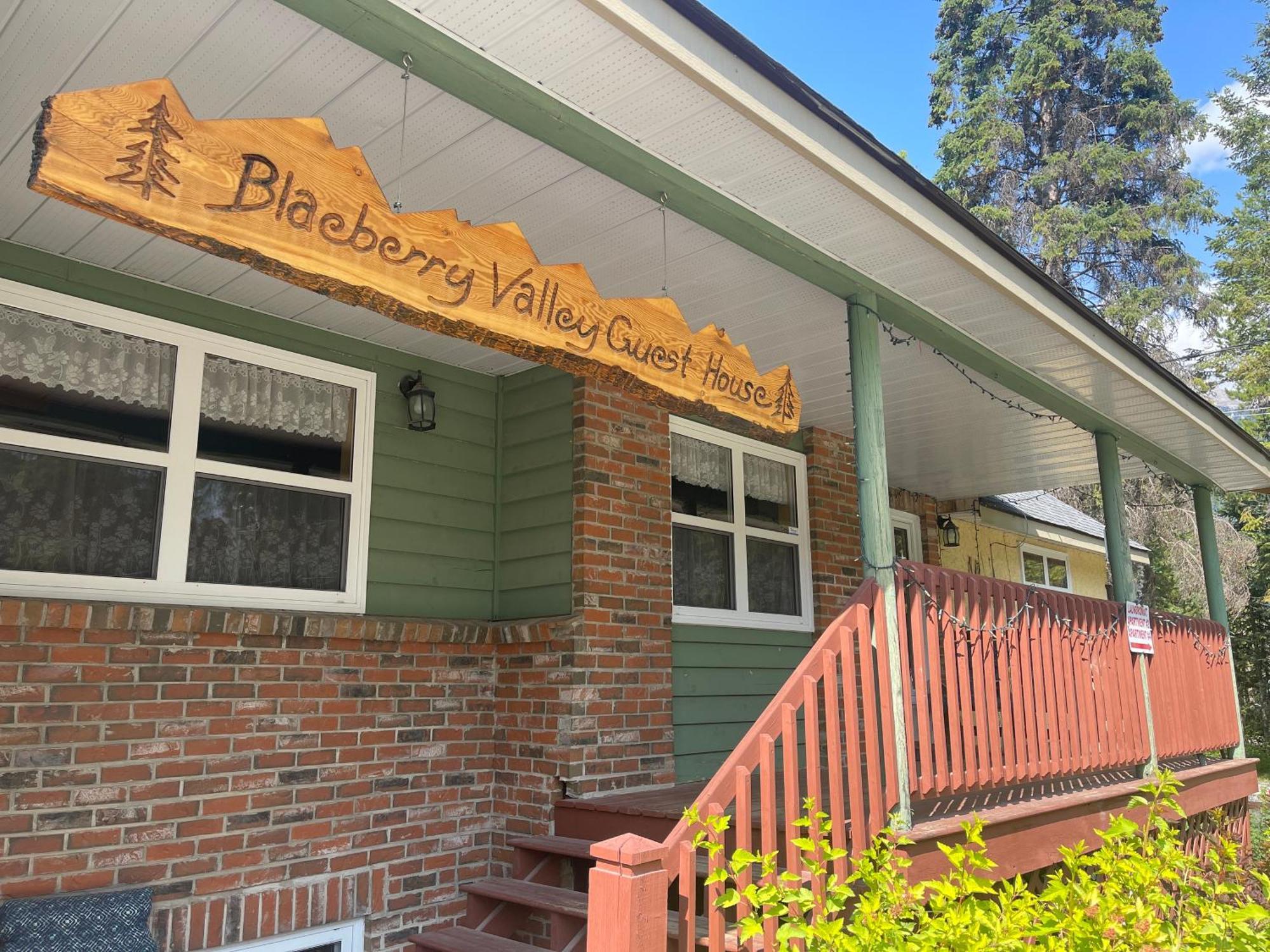Blaeberry Valley Vacation Rentals ゴールデン エクステリア 写真