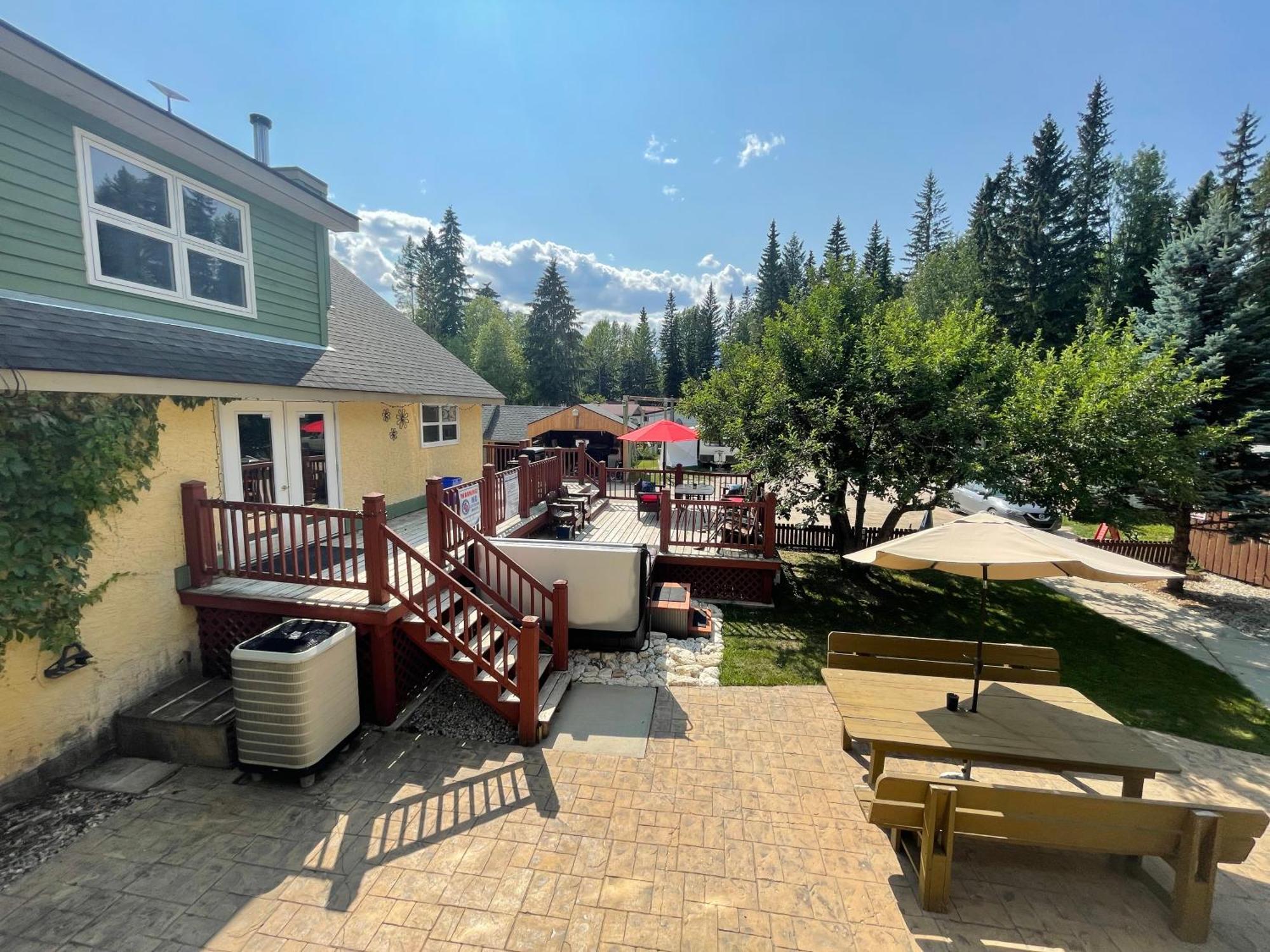 Blaeberry Valley Vacation Rentals ゴールデン エクステリア 写真